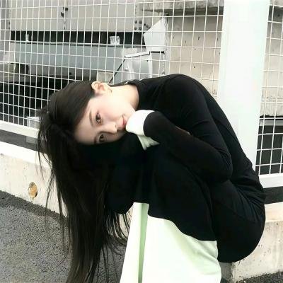鬼马靓仔俏特务